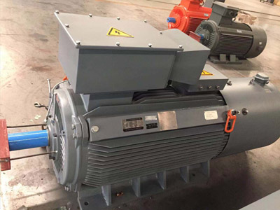 關(guān)于華新科